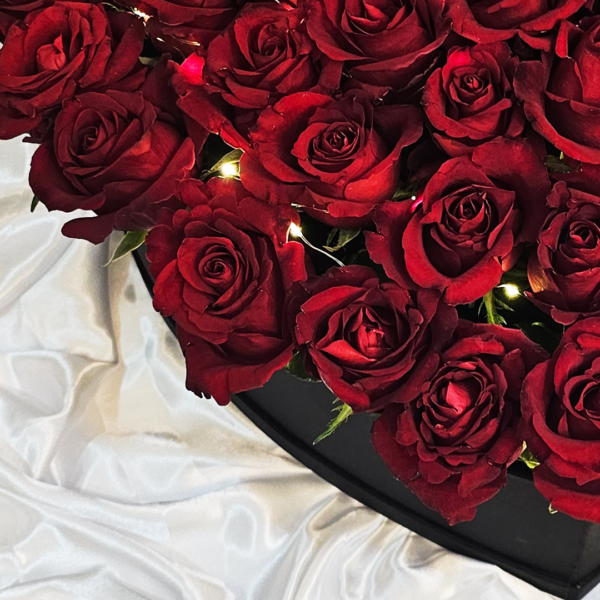 50 Glow-in-Love Roses - Brown Box